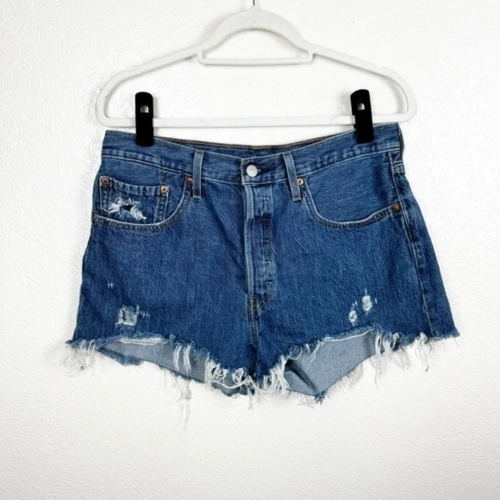 Levi's 501 High Rise Short Dark Wash Denim 100% Cotton Size 31